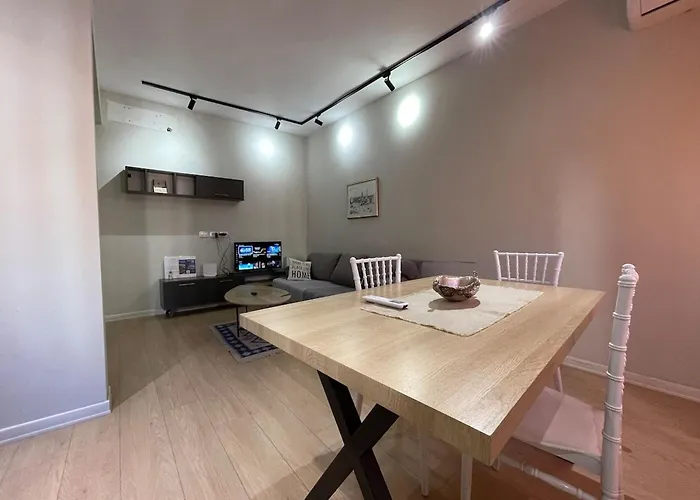 Museum Center One Bedroom App - Enjoy Travel ティラナ