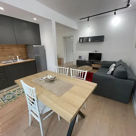 Museum Center One Bedroom App - Enjoy Travel Lägenhet Tirana