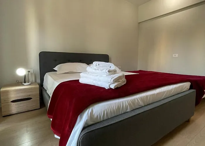 Lägenhet Museum Center One Bedroom App - Enjoy Travel Tirana