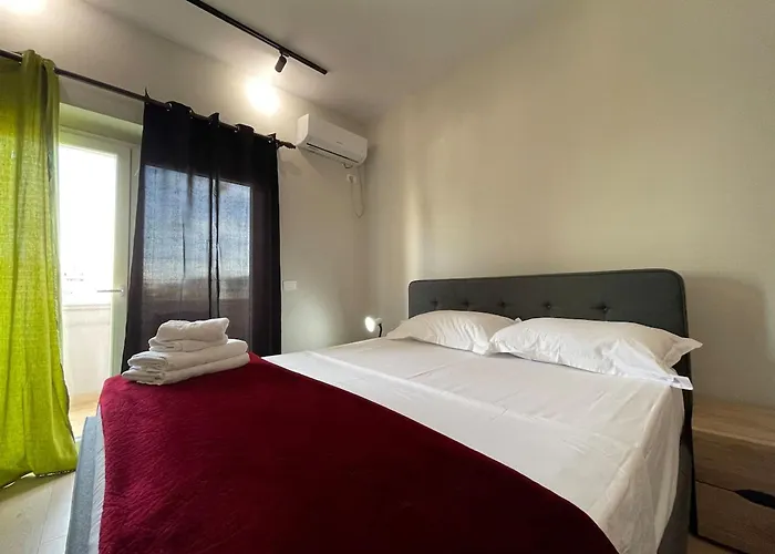 Museum Center One Bedroom App - Enjoy Travel *