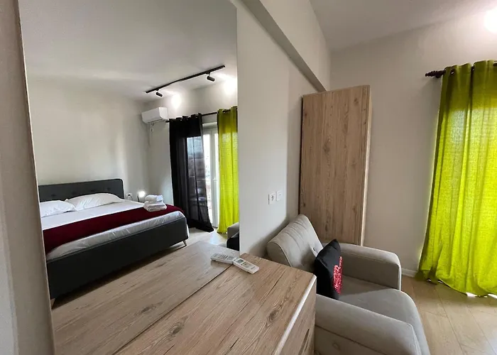 Daire Museum Center One Bedroom App - Enjoy Travel