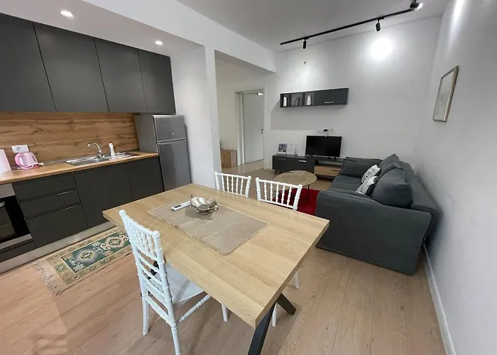 Museum Center One Bedroom App - Enjoy Travel Lägenhet Tirana